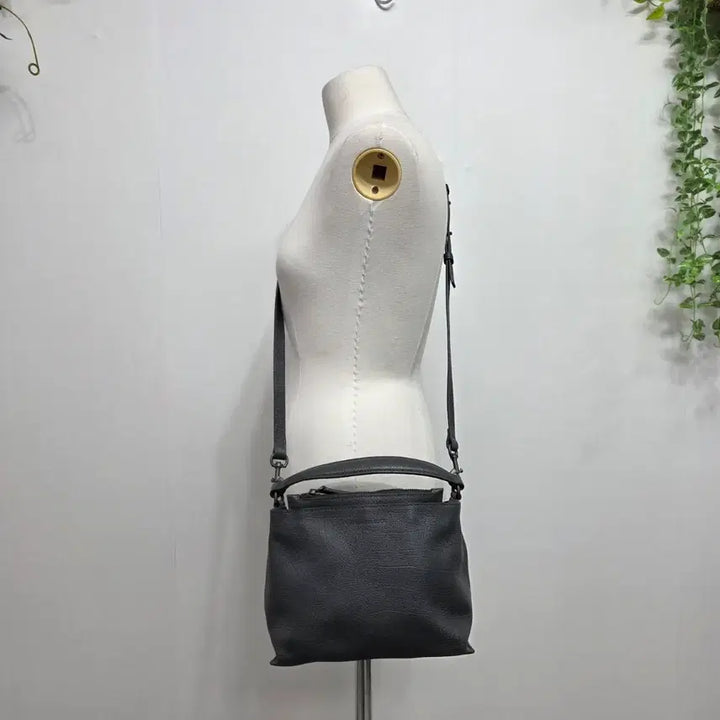 [BUNJANG] Mandarina Duck Mellow Leather Tote Crossbody Bag / 만다리나덕 멜로우 가죽 토트겸 크로스백