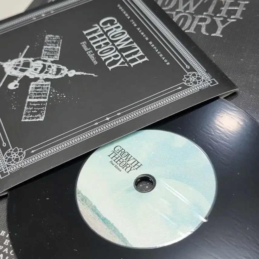 [BUNJANG] Younha Growth Theory Repackage Album + LP Coaster Bundle Set / 윤하 7집 리패키지앨범 미개봉 &amp;LP코스터 한정판매 굿즈 세트 판매