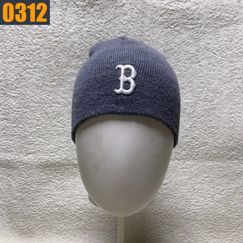 [BUNJANG] MLB B Logo Gray Beanie / MLB 엠엘비 B 로고 회색 비니