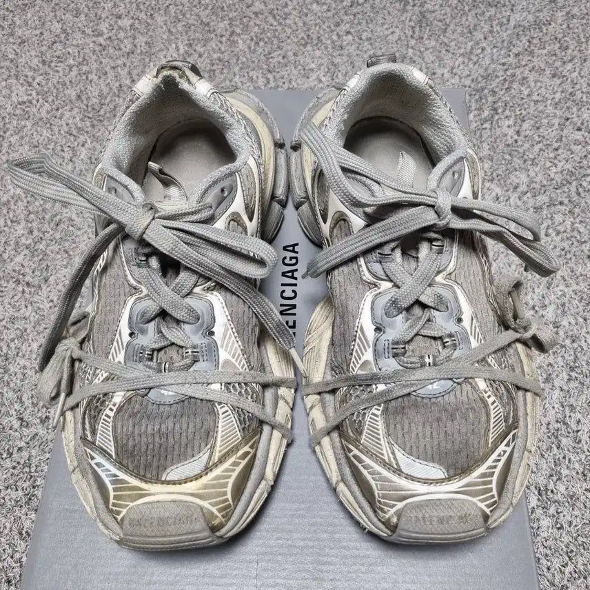 [BUNJANG] Balenciaga Eggcell Sneakers / 발렌시아가 3xl 에그쉘 42