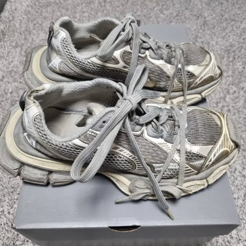 [BUNJANG] Balenciaga Eggcell Sneakers / 발렌시아가 3xl 에그쉘 42