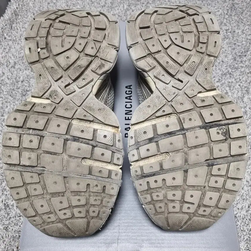 [BUNJANG] Balenciaga Eggcell Sneakers / 발렌시아가 3xl 에그쉘 42