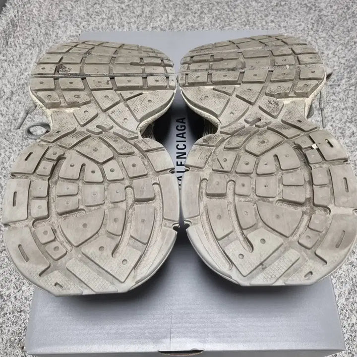 [BUNJANG] Balenciaga Eggcell Sneakers / 발렌시아가 3xl 에그쉘 42