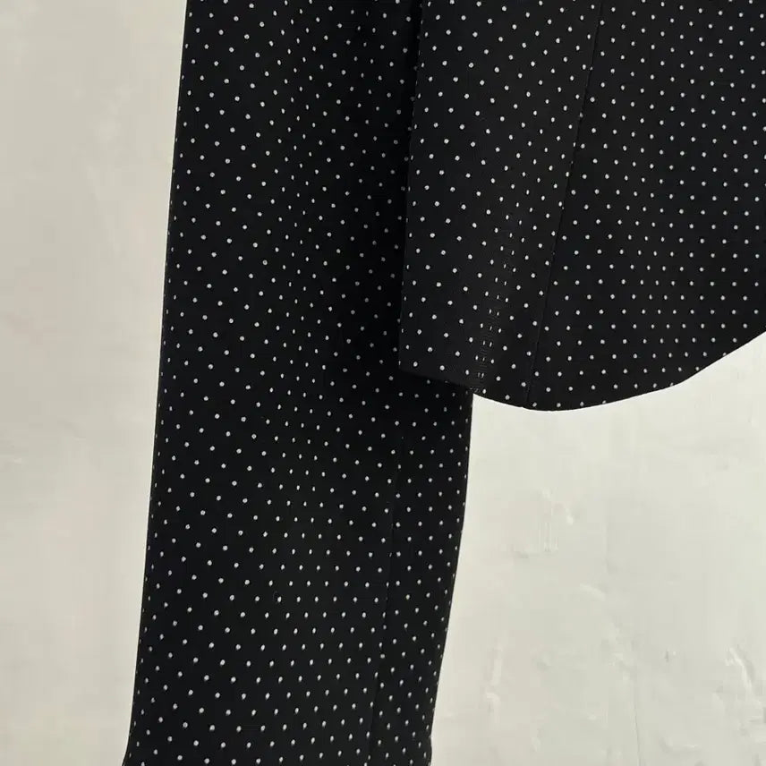 [SOLD OUT] Emporio Armani 엠포리오 아르마니 도트 블레이져 자켓