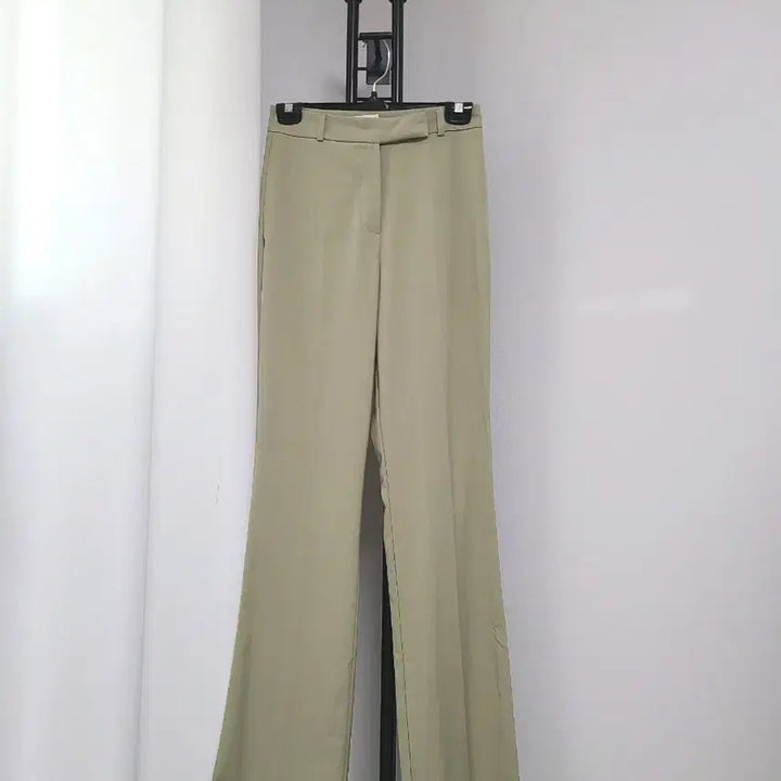 [BUNJANG] Favorite Long and Lean Bootcut Slacks / 새-페이보릿-부츠컷슬랙스총장103(s/m)
