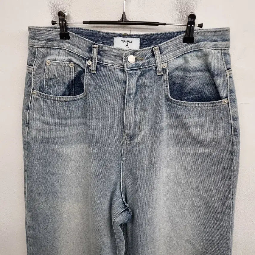 [BUNJANG] Triple J 31-inch Washed Denim Jeans / [31 inch] 트리플J 워싱 데님 팬츠 청바지