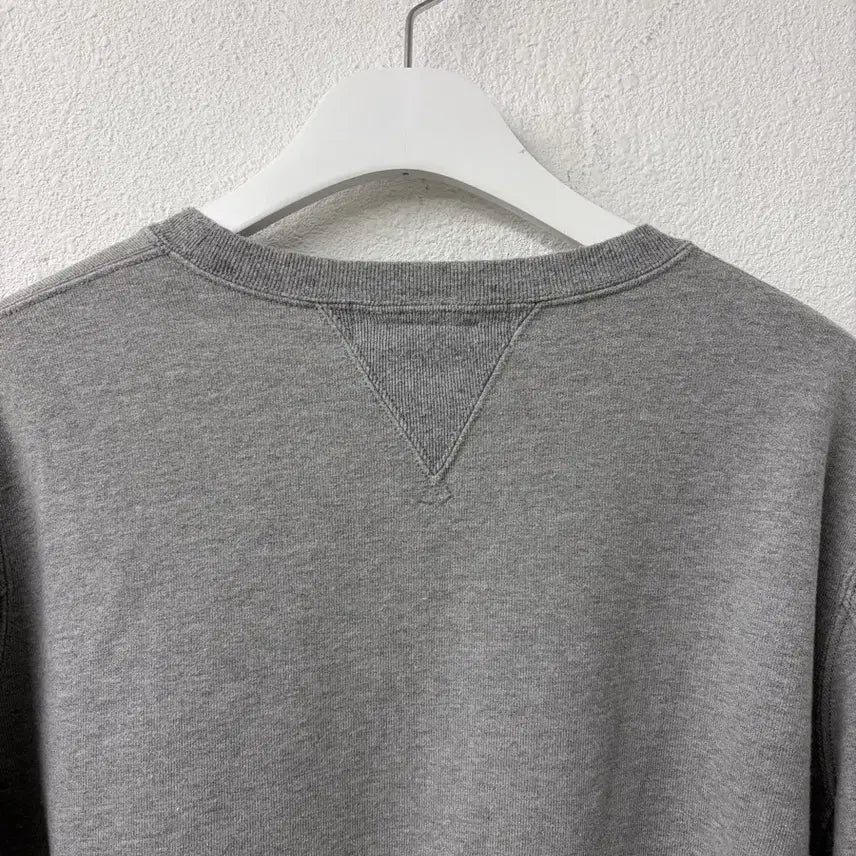 [BUNJANG] REMI RELIEF Sweatshirt / REMI RELIEF Sweatshirt