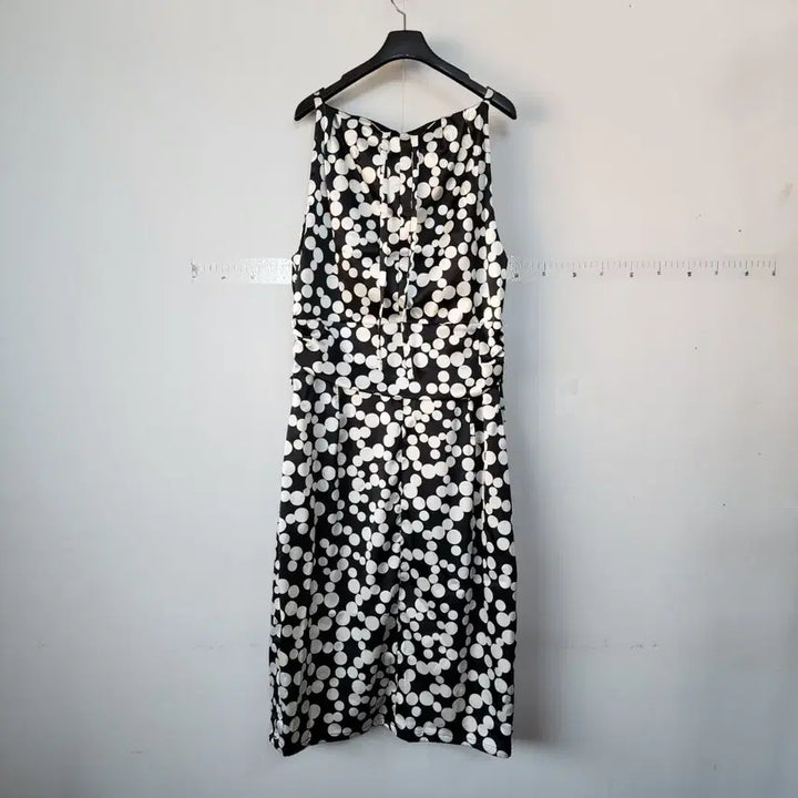 [BUNJANG] Yessica Sleeveless Dot Pattern Long Dress / Yessica 땡땡이 패턴 민소매 롱 원피스