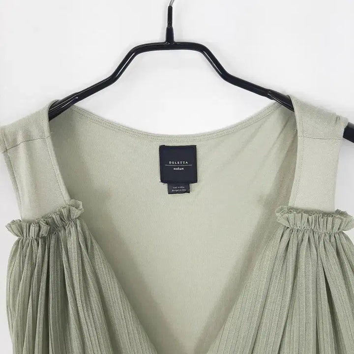 [SOLD OUT] DELETTA 플리츠배색 민소매블라우스 M