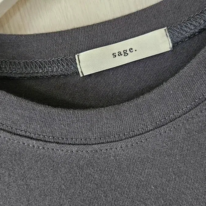 [SOLD OUT] 반팔티 새상품