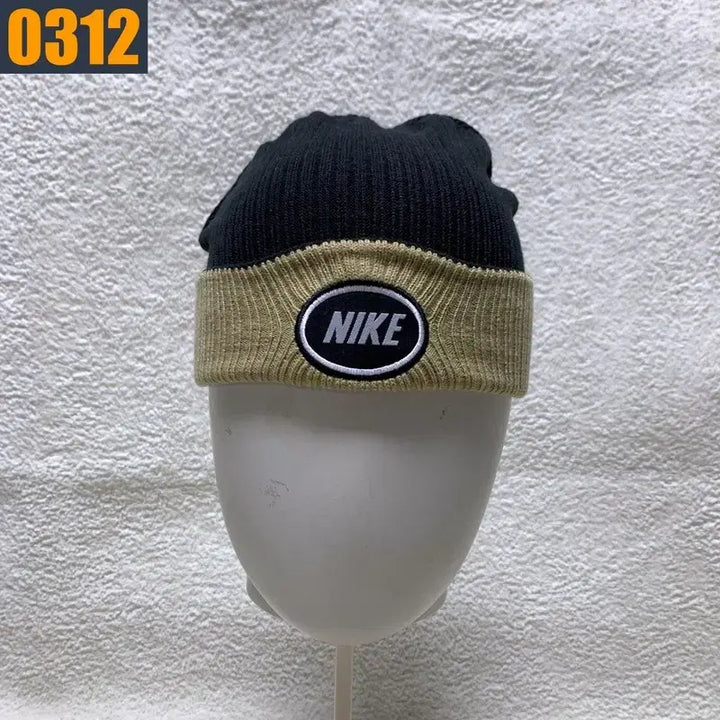 [BUNJANG] Nike USA Black Beige Beanie / NIKE USA 나이키 미국 검정 베이지 비니