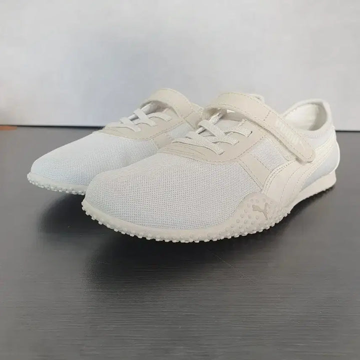 [BUNJANG] Puma Bella V Blush Ivory Sneakers (245) / 푸마 벨라 V 블러쉬 아이보리 (245)