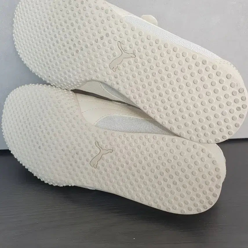 [BUNJANG] Puma Bella V Blush Ivory Sneakers (245) / 푸마 벨라 V 블러쉬 아이보리 (245)