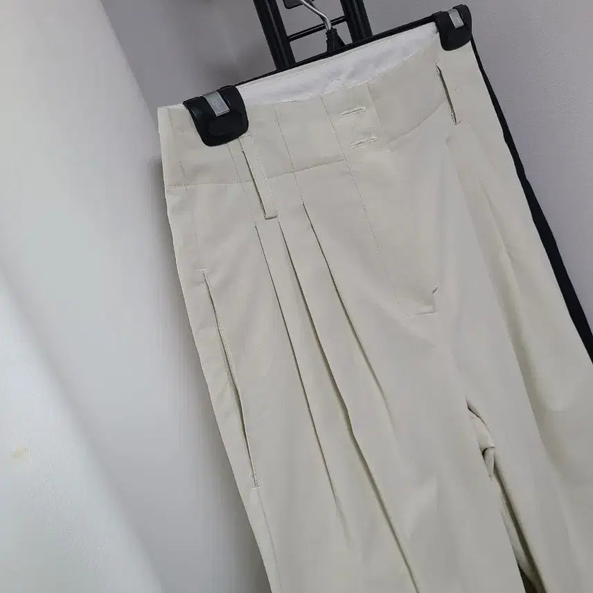 [BUNJANG] Favorite Tucked Cuffed Pants / 새-페이보릿-핀턱카브라팬츠s(총장108)