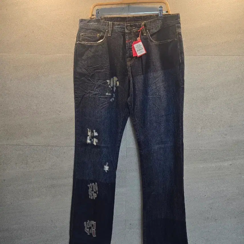 [BUNJANG] GIRBAUD Denim Pants / GIRBAUD 데미지 데님 팬츠. 미착.