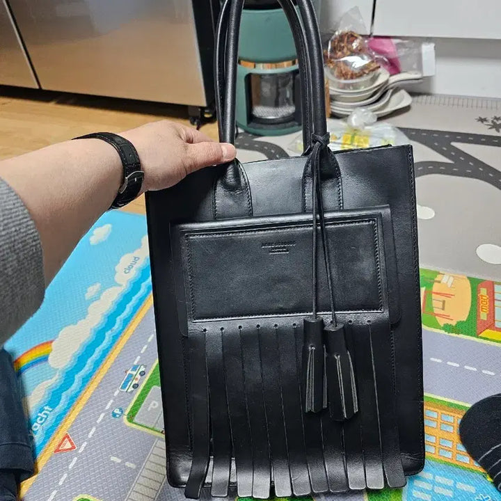 [BUNJANG] Acne Studios Black Fringe Tote Bag / 아크네 스튜디오 블랙 프린지 토트백