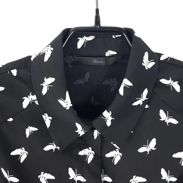 [BUNJANG] Roem Patterned Line Collar Blouse 55 / 로엠 패턴 라인 카라블라우스 55
