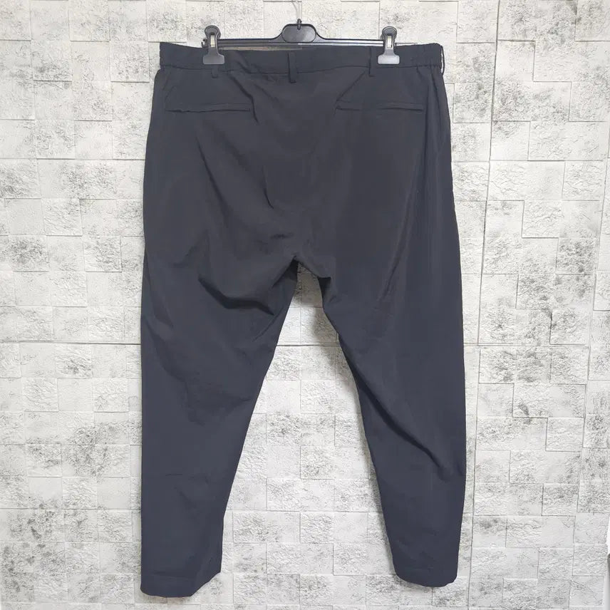 [BUNJANG] Uniqlo x Theory Side Band Big Size Span Pants / 유니클로X띠어리 옆밴딩 빅사이즈 스판팬츠