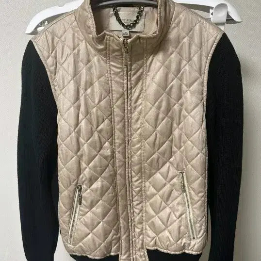 [BUNJANG] Burberry Quilted Jacket Beige Black / 정품 버버리 퀼팅 자켓 베이지 블랙 배색
