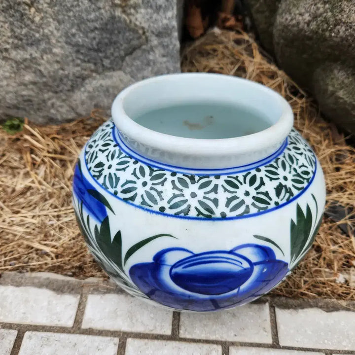 [BUNJANG] Celadon Porcelain Peony Jar / 외사기 목단항아리