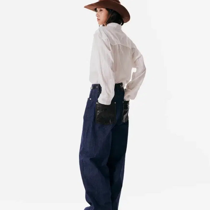 [BUNJANG] A.KAM Leather Patch Denim Pants Blue Size 1 / 아캄 레더 패치 데님 팬츠 블루 1사이즈