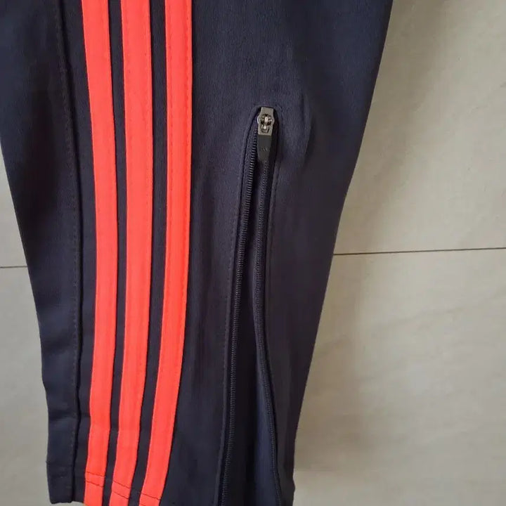 [BUNJANG] Adidas Predator S Pants / 아디다스 predator 춘추용 S 새상품