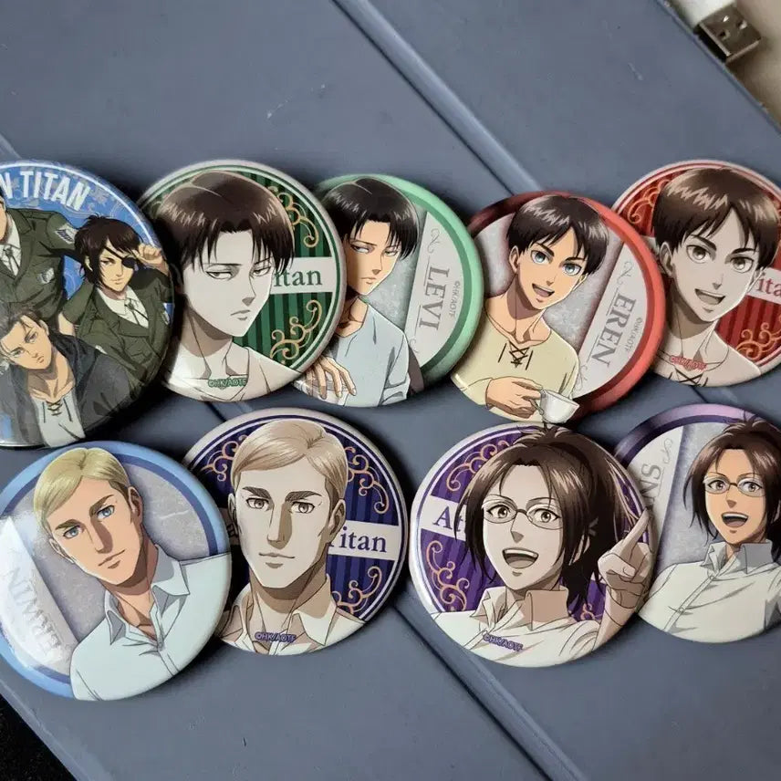 [BUNJANG] Attack on Titan Can Badge Bundle Set / 진격의 거인 캔벳지 일괄판매