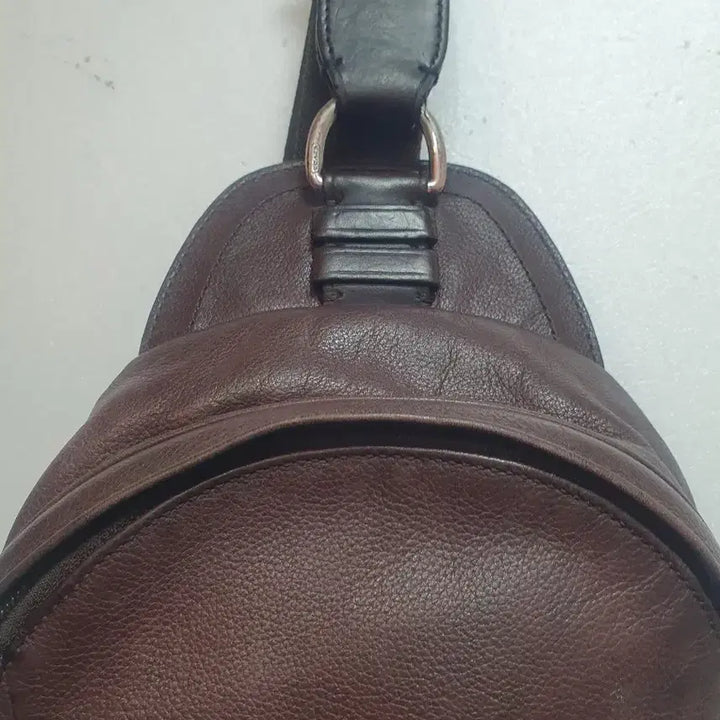 [BUNJANG] Coach Leather Sling Bag Brown / 코치 가죽 슬링백 브라운