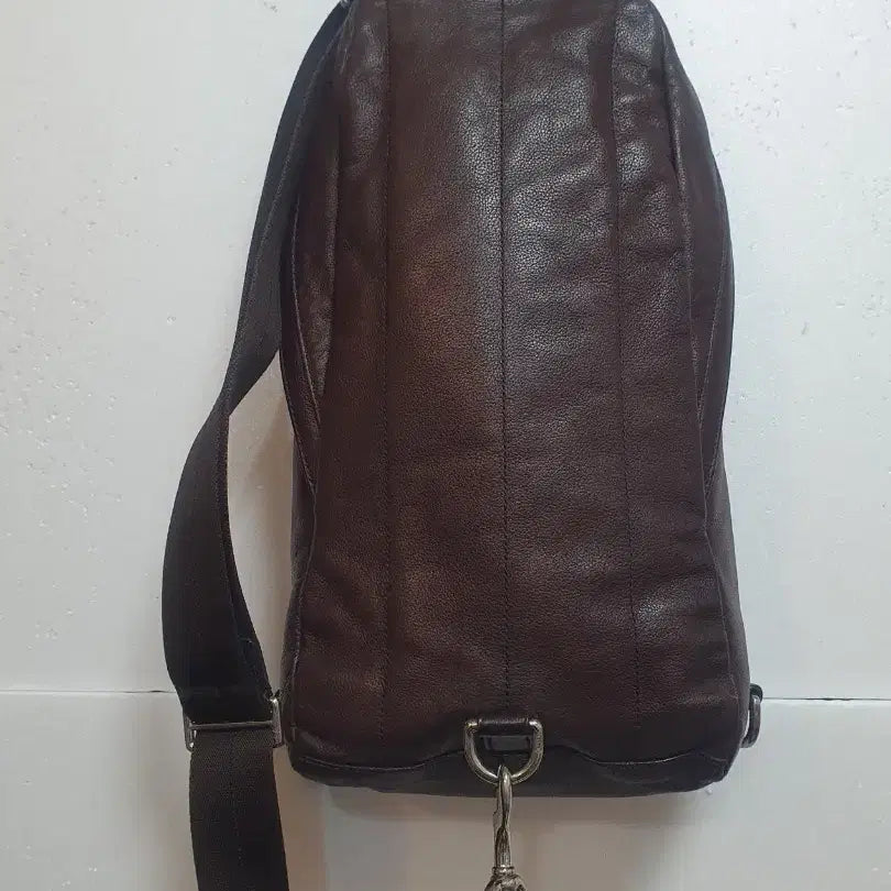 [BUNJANG] Coach Leather Sling Bag Brown / 코치 가죽 슬링백 브라운