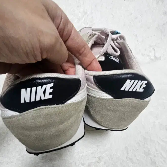 [BUNJANG] Nike Daybreak Pink Sneakers / 나이키 데이브레이크 핑크 운동화