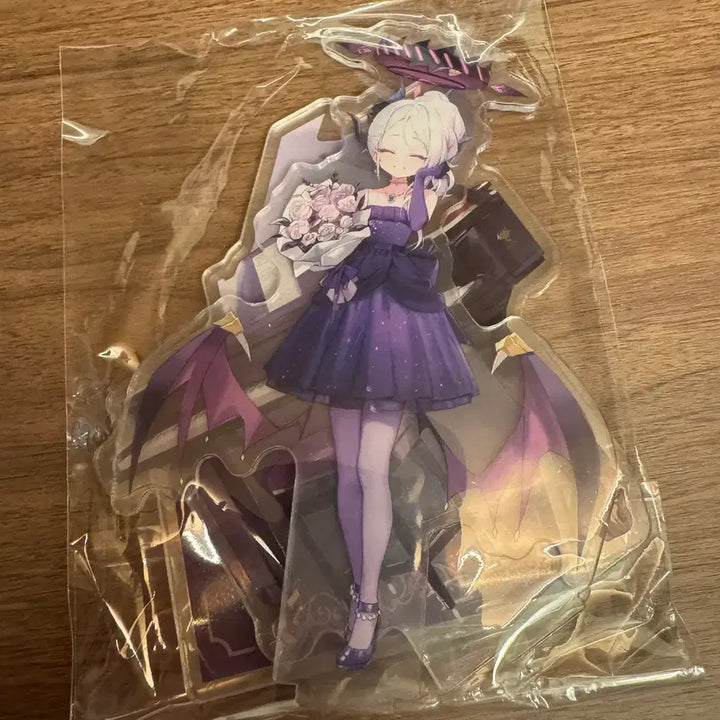 [BUNJANG] Freng Hina Acrylic Stand / 블루아카이브 freng 작가님 히나 아크릴 스탠드