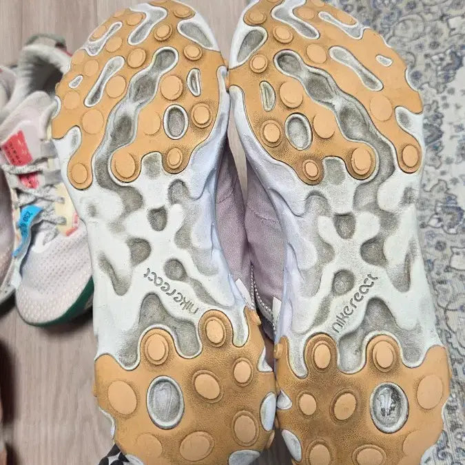[BUNJANG] Nike React Element Sneakers 230 / 나이키 리액트 엘리먼트 운동화 230