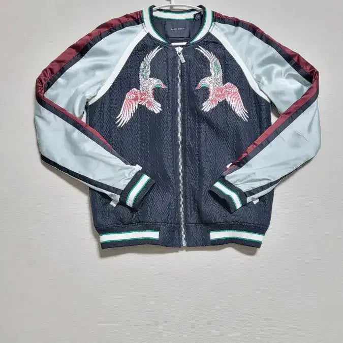 [BUNJANG] Embroidered Souvenir Jacket / 제팬 스카잔