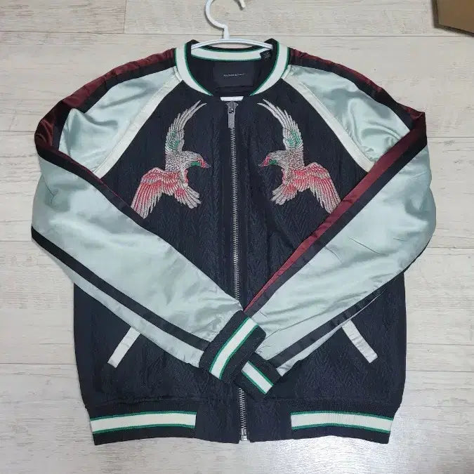 [BUNJANG] Embroidered Souvenir Jacket / 제팬 스카잔