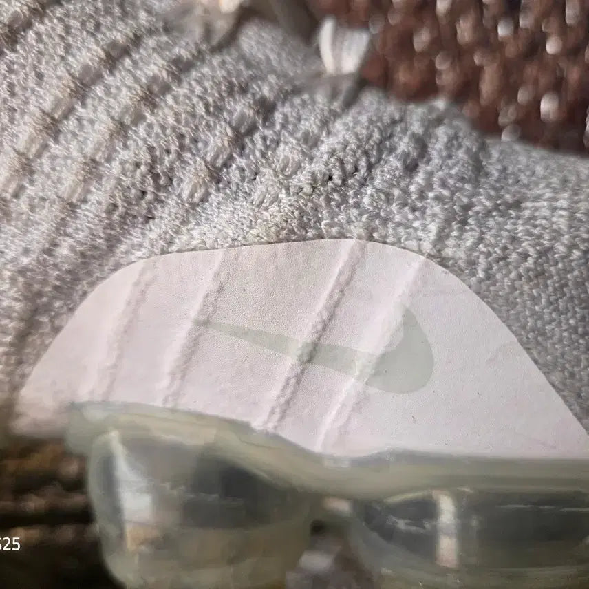 [BUNJANG] Nike Air VaporMax Flyknit White Sneakers / 나이키 에어 베이퍼맥스 플라이니트 흰색 280mm