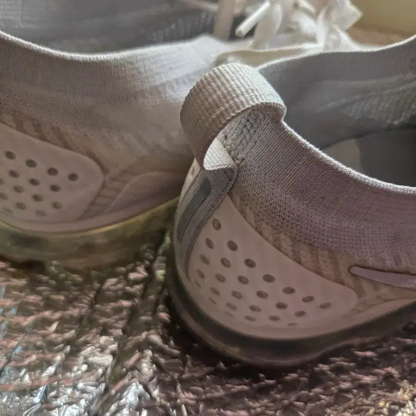 [BUNJANG] Nike Air VaporMax Flyknit White Sneakers / 나이키 에어 베이퍼맥스 플라이니트 흰색 280mm