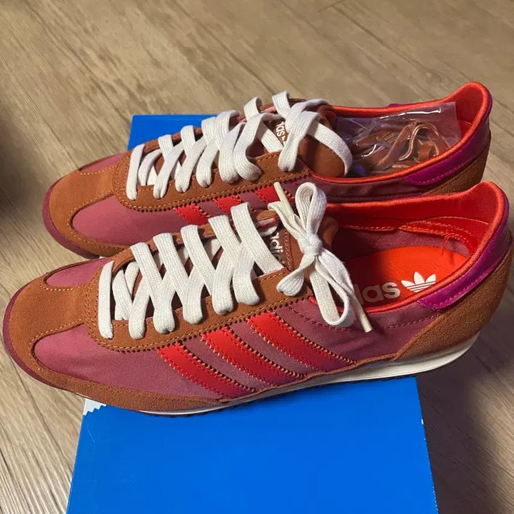 [BUNJANG] Adidas Wales Bonner SL72 Sneakers / 아디다스 웨일즈보너 sl72 (270)