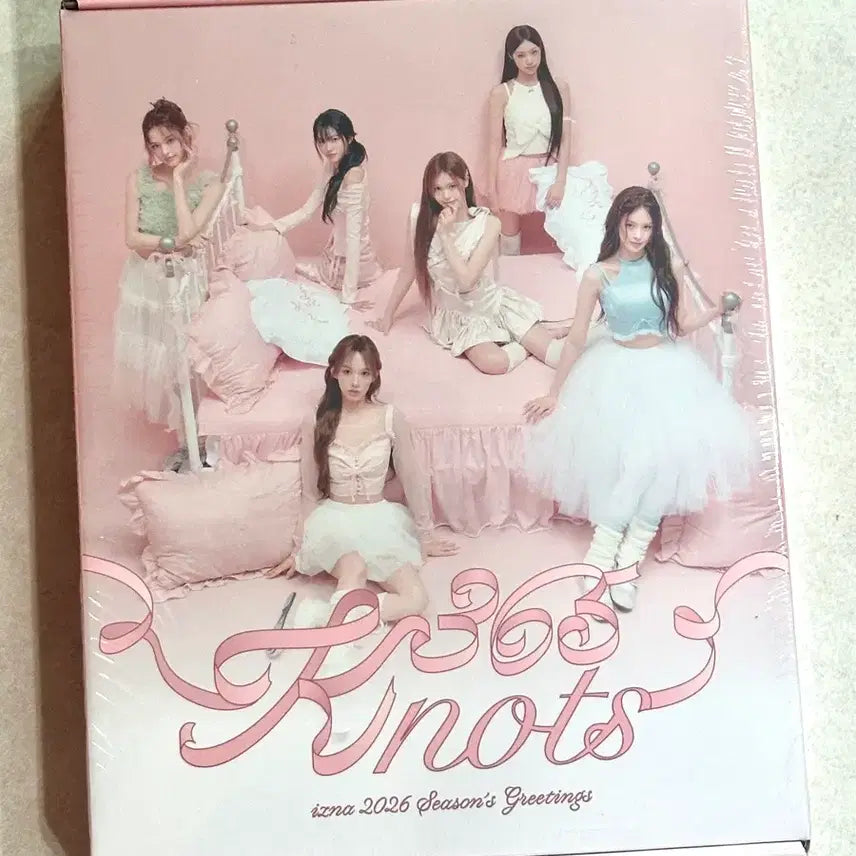 [SOLD OUT] 이즈나 시즌 그리팅 2026년도 미개봉 포카 키트 구성 양도 판매합니당
