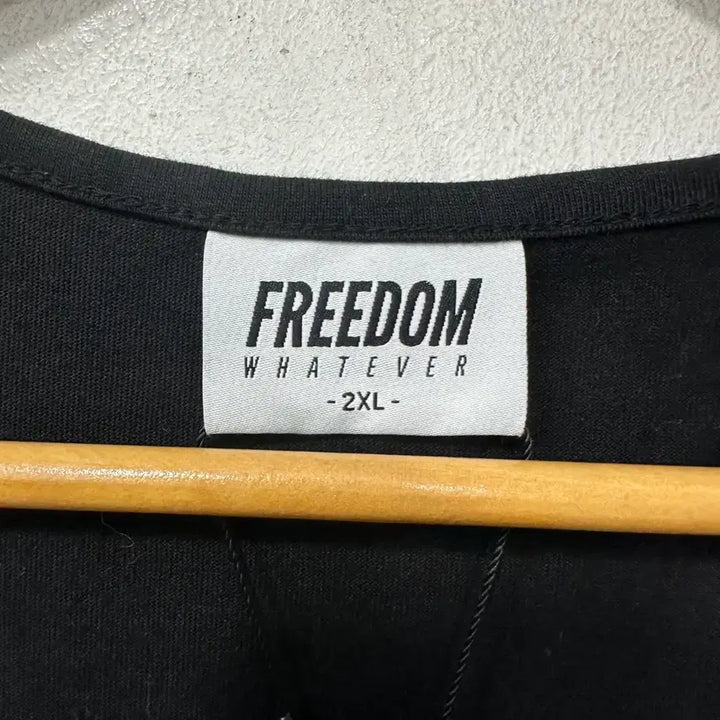 [BUNJANG] FREEDOM Tank Top (Black) XL / FREEDOM 프리덤 나시XL[새상품]