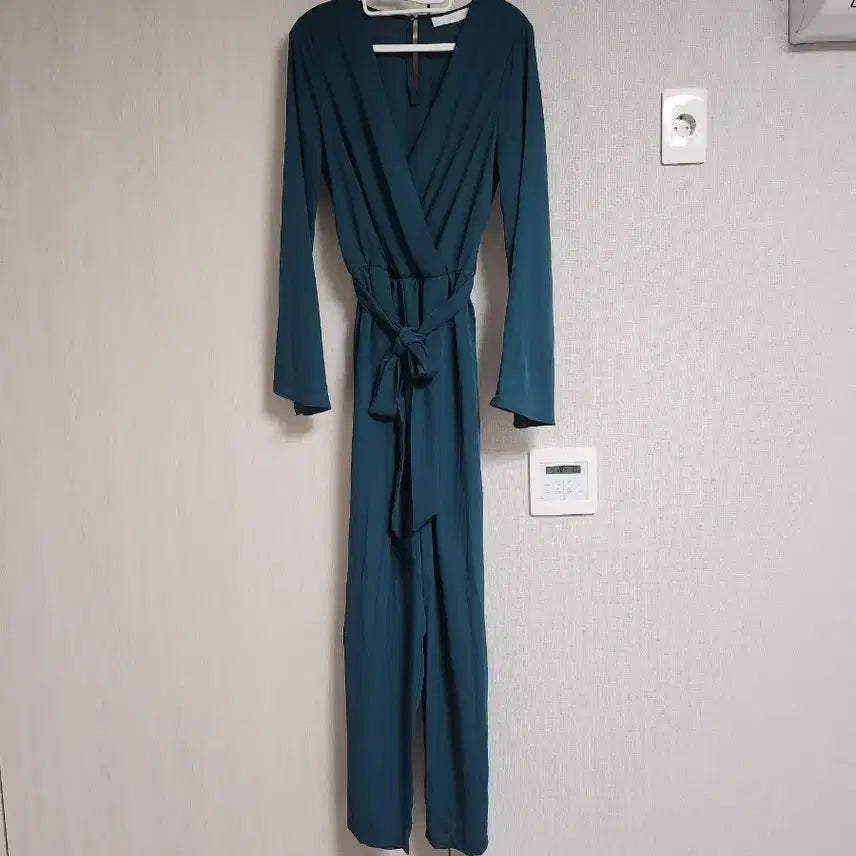 [BUNJANG] ENC Deep Green Wrap Jumpsuit / ENC 딥그린 랩 스타일 점프수트