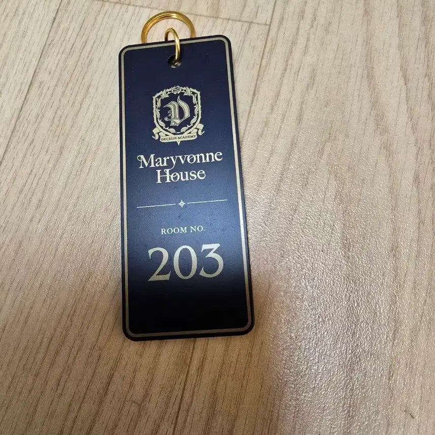 [BUNJANG] Maryvonne House Room 203 Keychain / Maryvonne House 203호 키링 팝니다