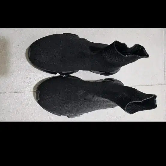 [BUNJANG] Balenciaga Speedrunner All Black Sneakers / (정품) 발렌시아가 스피드러너 올블랙 36