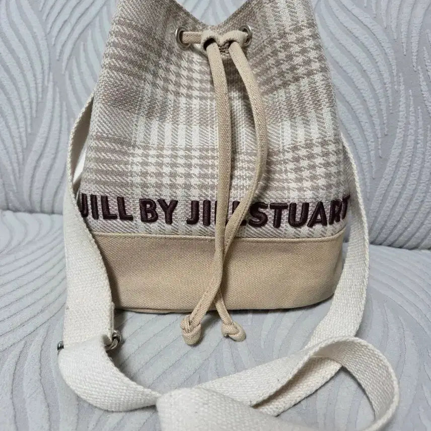 [BUNJANG] Jill by Jill Stuart Bucket Shoulder Bag / 질바이질스튜어트 복조리 숄더백(베이지)