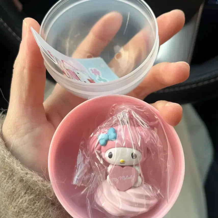 [BUNJANG] Sanrio My Melody Whipped Cream Gacha Figure (Sealed) / 산리오 휘핑크림 가챠 마이멜로디 미개봉