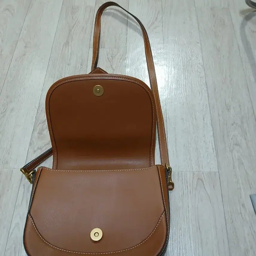 [BUNJANG] Jill Stuart Brown Pattern Crossbody Bag / 질스튜어트 브라운 패턴 크로스백