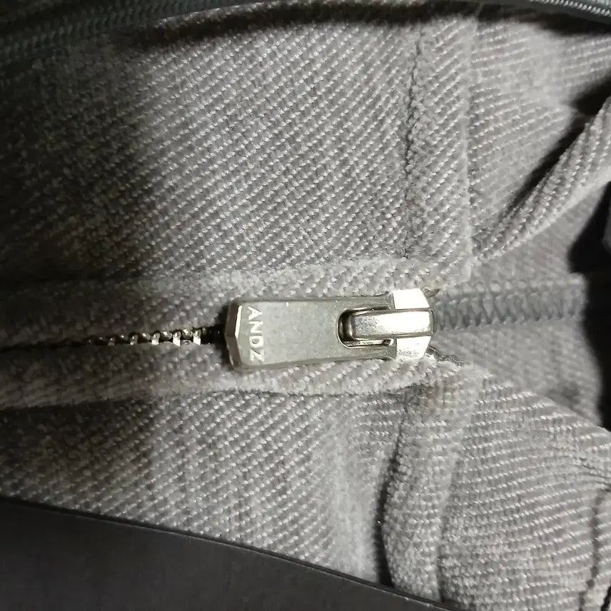 [BUNJANG] Andz Chenille Hooded Zip-up Jacket / 택붙은 미사용 andz 앤드지 셔닐사 후드집업 자켓