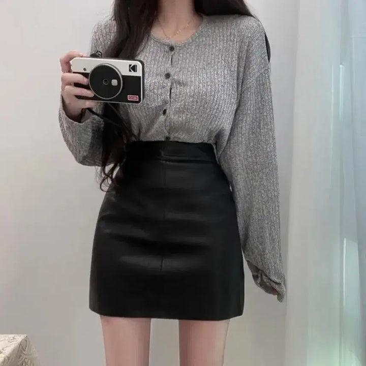 [SOLD OUT] 블랙 레더 스커트