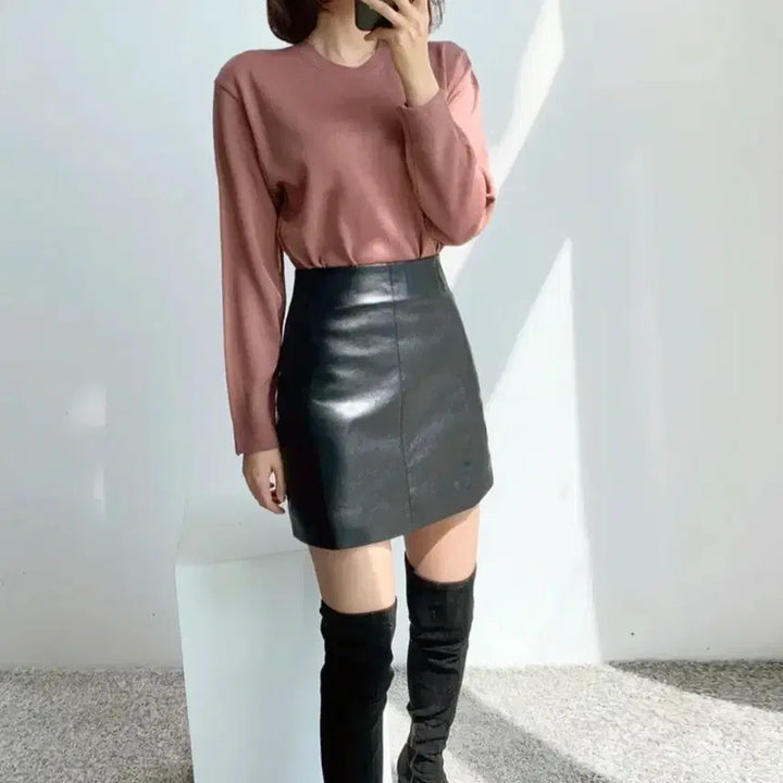 [SOLD OUT] 블랙 레더 스커트