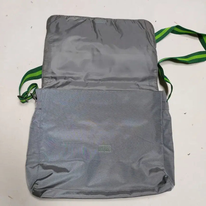 [BUNJANG] Calvin Klein Shoulder Bag / Crossbody / Briefcase / 새제품/캘빈클라인 가방/숄더백/크로스백/서류가방