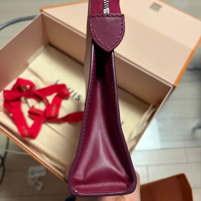 [BUNJANG] Louis Vuitton Epi Clutch / {새상품급/최저가}루이비통 에삐 클러치